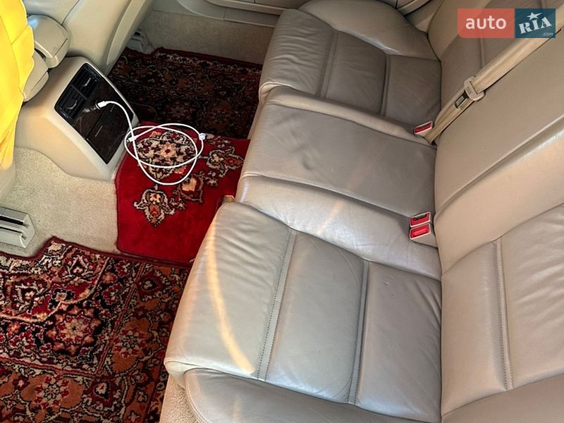 Седан Audi A8 2006 в Тячеве