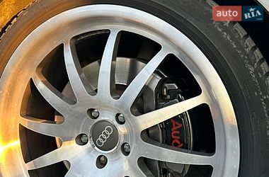Седан Audi A8 2006 в Тячеве