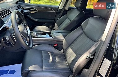 Седан Audi A8 2024 в Хмельницком