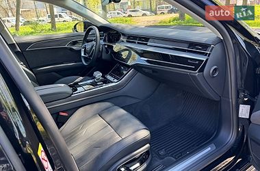 Седан Audi A8 2024 в Хмельницком