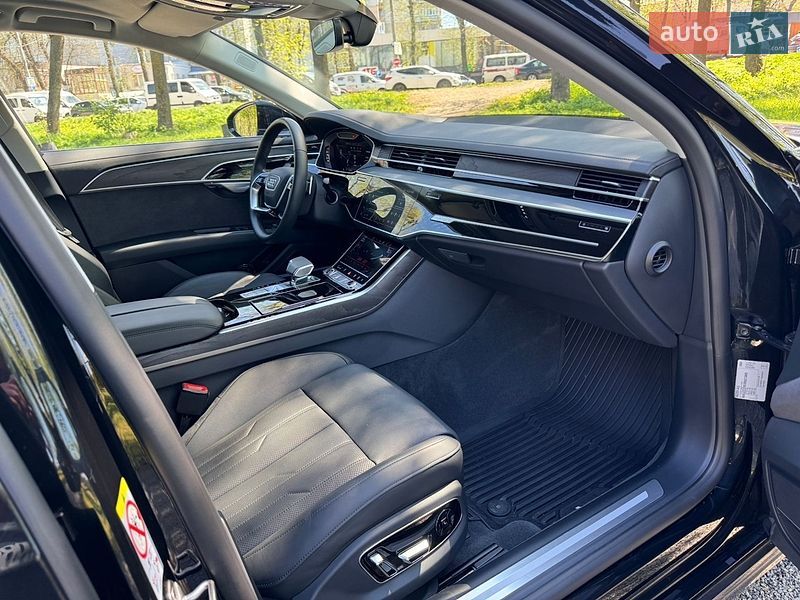 Седан Audi A8 2024 в Хмельницком