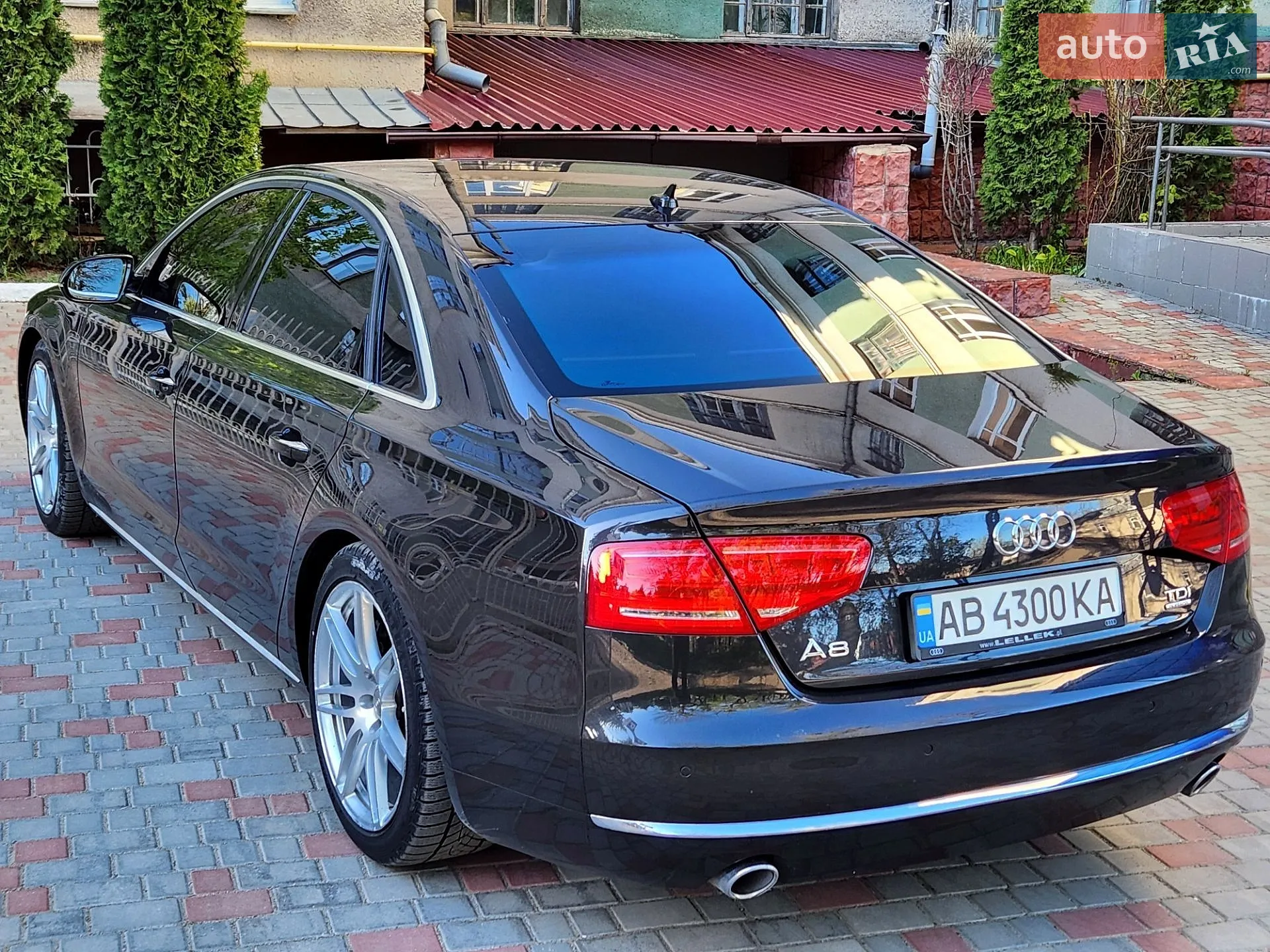 2010 Audi A8 - мініатюра 9