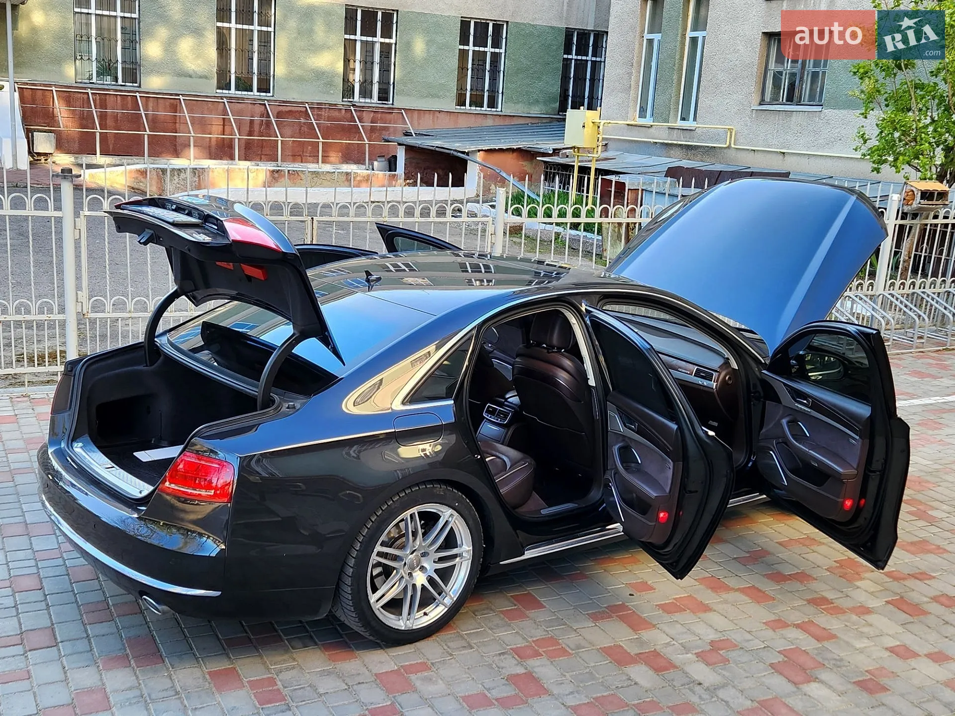 2010 Audi A8 - мініатюра 38
