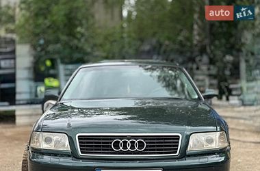 Седан Audi A8 2000 в Черновцах