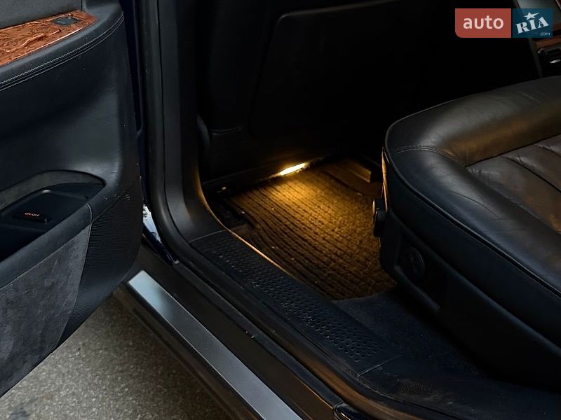 Седан Audi A8 2001 в Києві