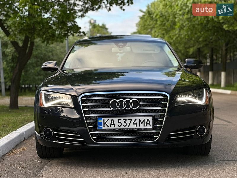 Седан Audi A8 2013 в Днепре