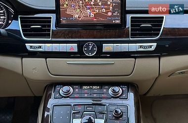 Седан Audi A8 2013 в Днепре