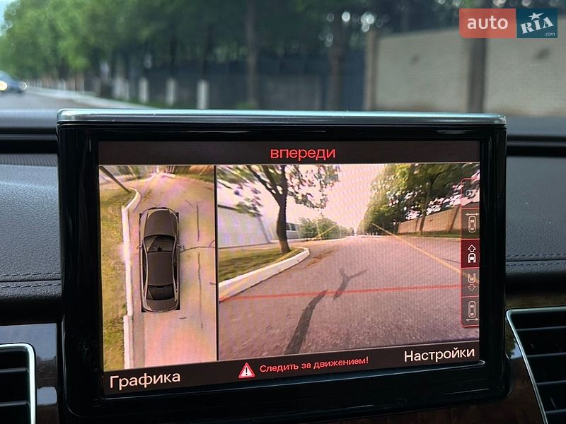 Седан Audi A8 2013 в Днепре