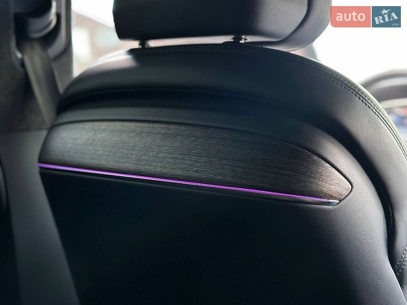 Седан Audi A8 2019 в Днепре