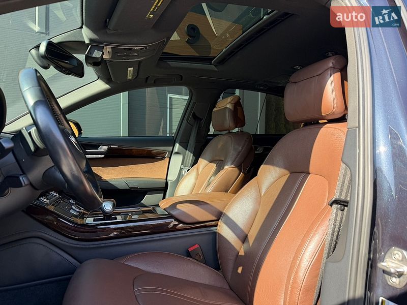 Седан Audi A8 2015 в Києві