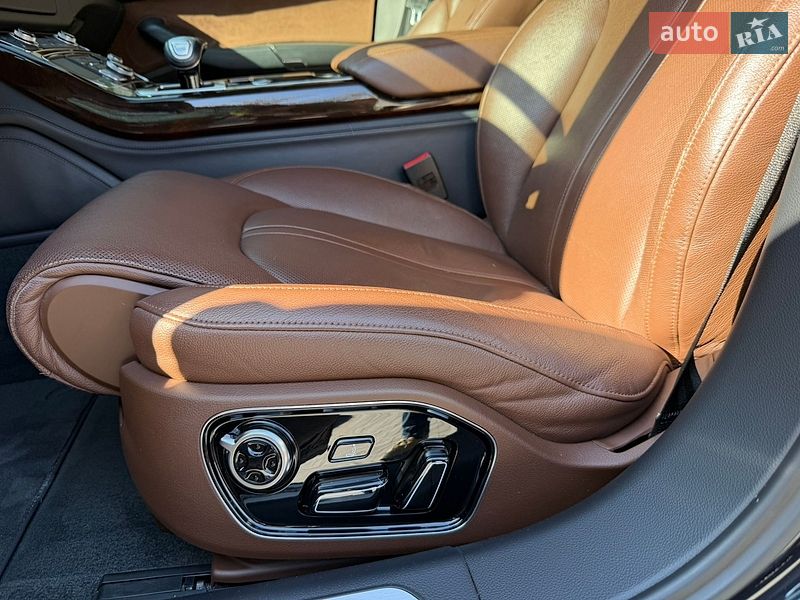 Седан Audi A8 2015 в Києві