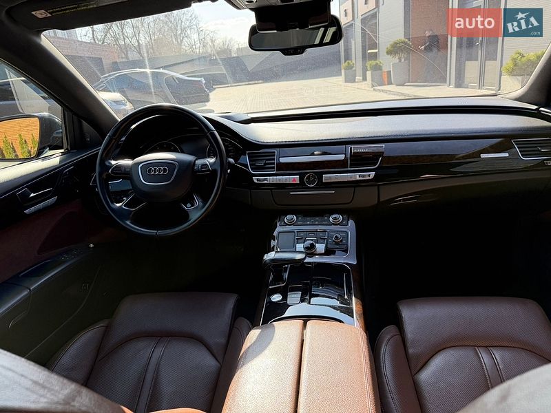 Седан Audi A8 2015 в Києві
