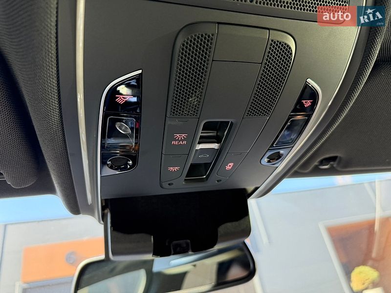 Седан Audi A8 2015 в Києві