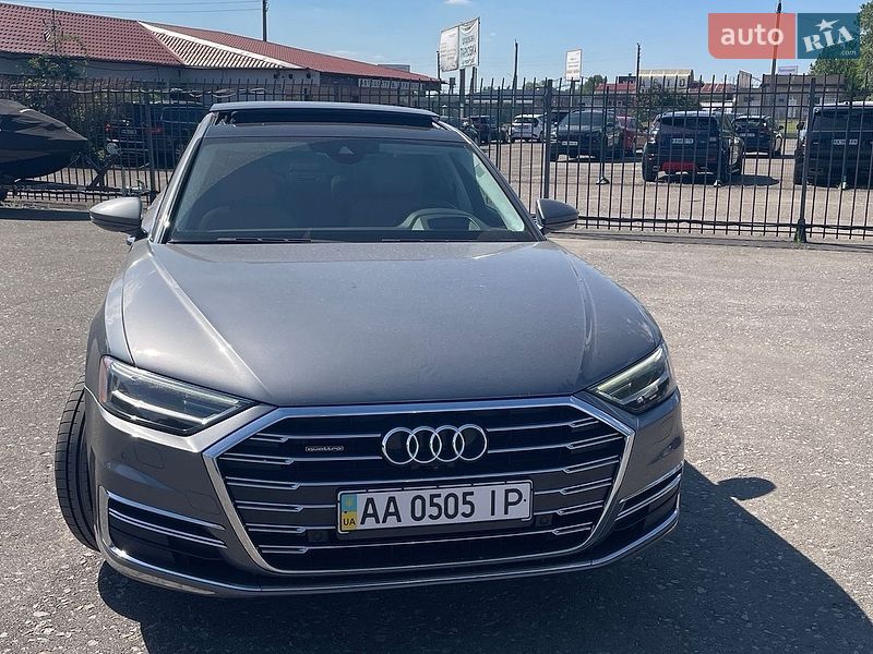 Седан Audi A8 2018 в Киеве