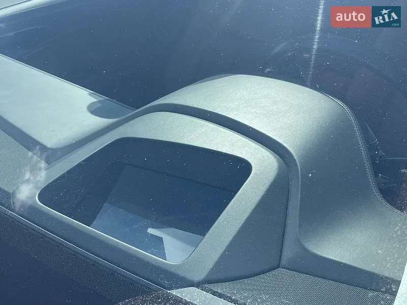 Audi A8 2018 VIN WAU8DAF83KN010633 фото оголошення 12 з 176