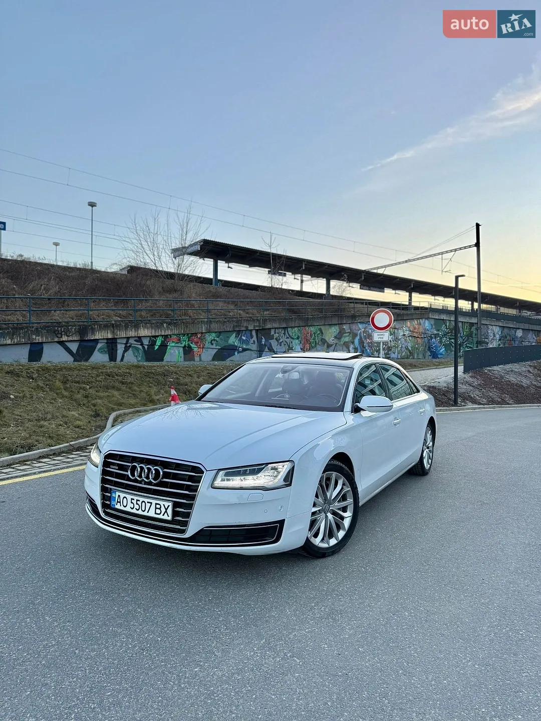 2014 Audi A8 - мініатюра 2