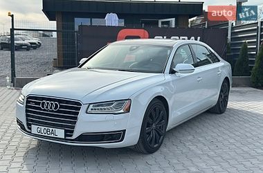 Седан Audi A8 2015 в Ровно