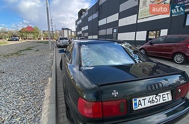 Седан Audi A8 1996 в Калуші