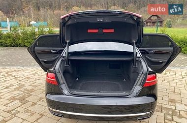 Седан Audi A8 2013 в Киеве