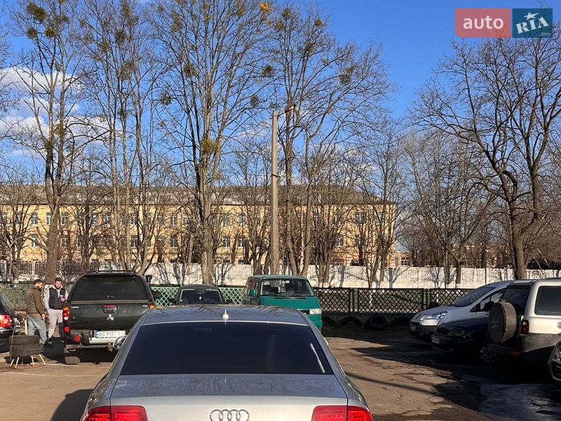 Седан Audi A8 2007 в Василькові