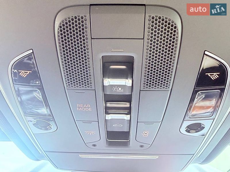 Седан Audi A8 2013 в Ровно