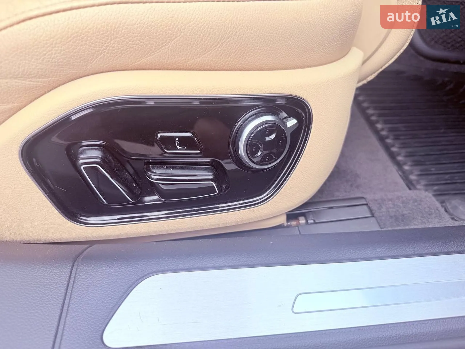 2013 Audi A8 - мініатюра 37