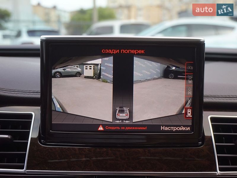 Седан Audi A8 2012 в Одесі