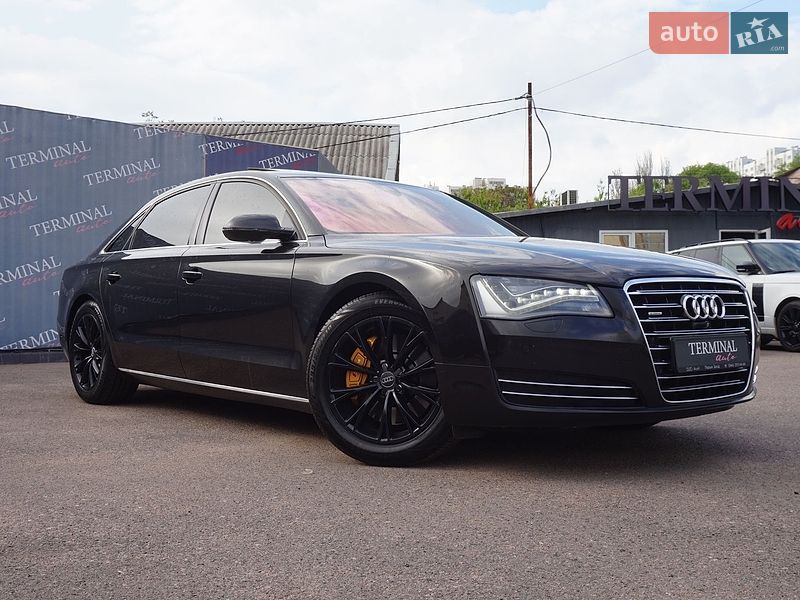 Седан Audi A8 2012 в Одесі