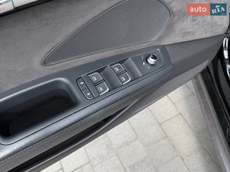 Седан Audi A8 2016 в Львові фото 14 Седан Audi A8 2016 в Львові