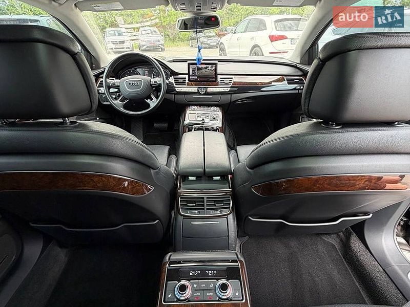 Седан Audi A8 2016 в Львові фото 40 Седан Audi A8 2016 в Львові