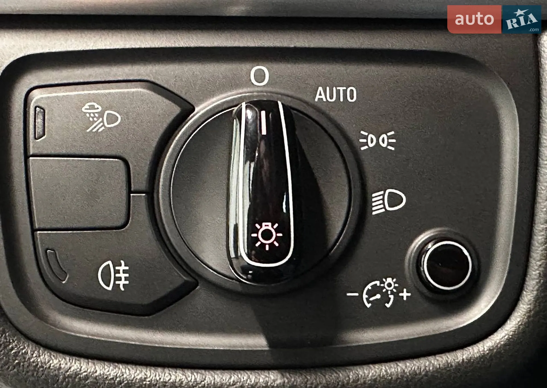 2013 Audi A8 - мініатюра 20