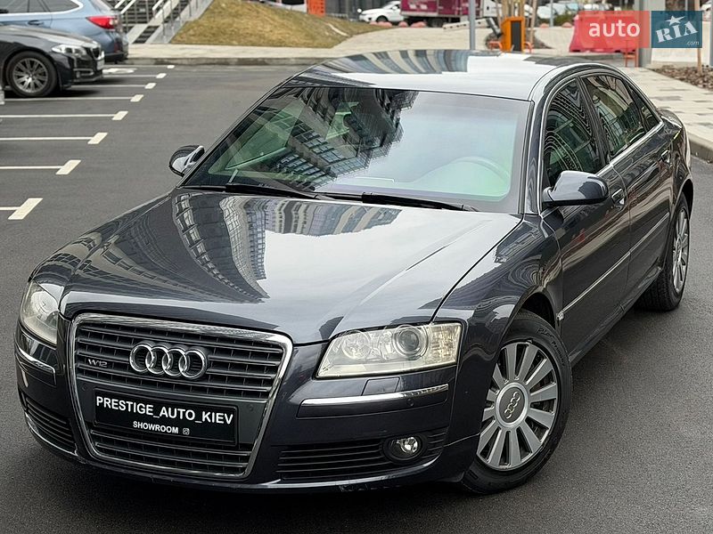 Седан Audi A8 2006 в Киеве