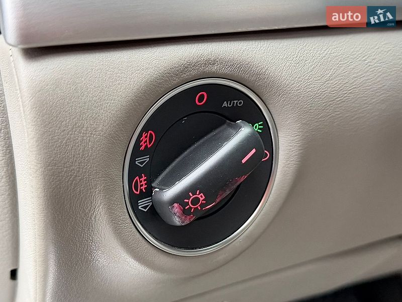 Седан Audi A8 2006 в Киеве