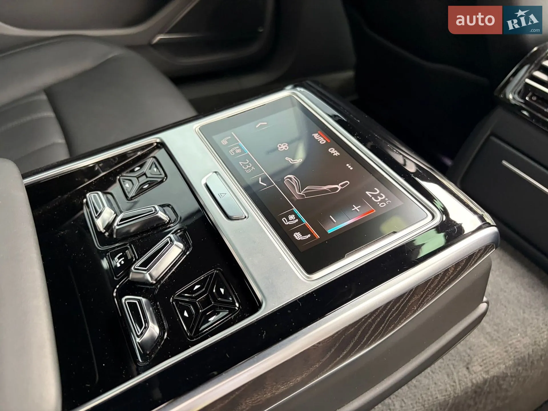 2020 Audi A8 - мініатюра 48