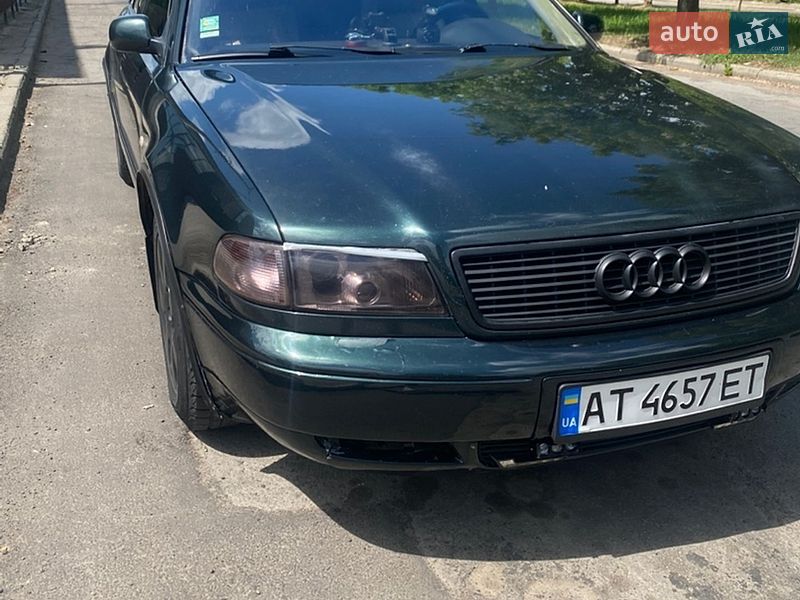 Седан Audi A8 1996 в Калуші
