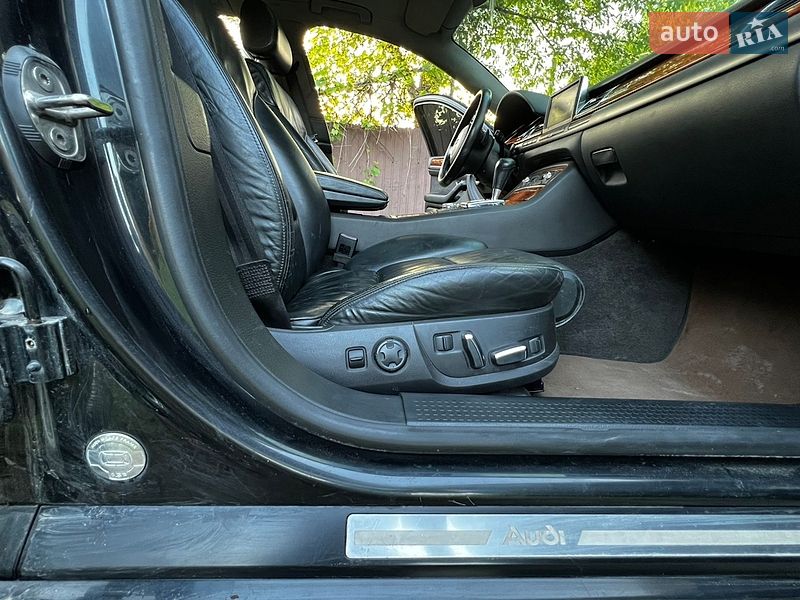Седан Audi A8 2003 в Николаеве