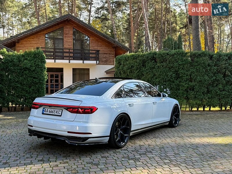 Седан Audi A8 2019 в Киеве