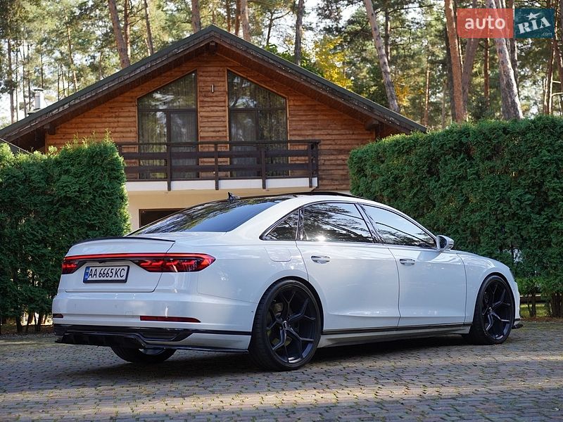 Седан Audi A8 2019 в Киеве