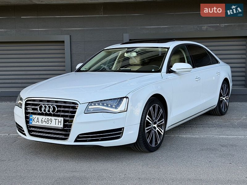 Седан Audi A8 2012 в Києві