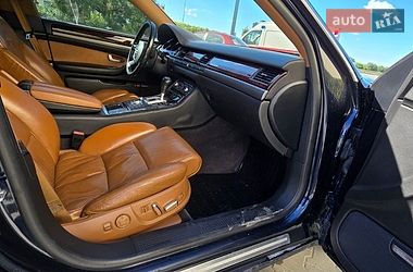 Седан Audi A8 2004 в Виннице