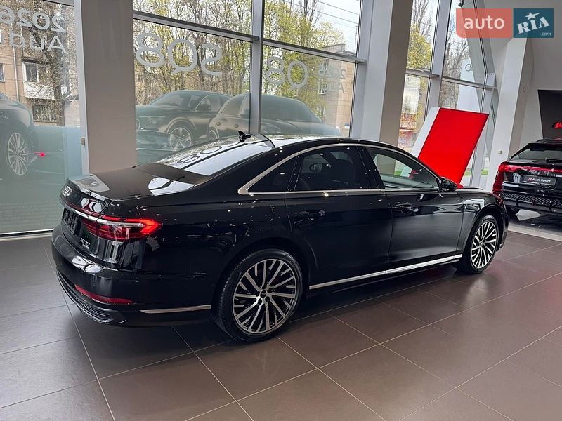 Седан Audi A8 2026 в Кривому Розі