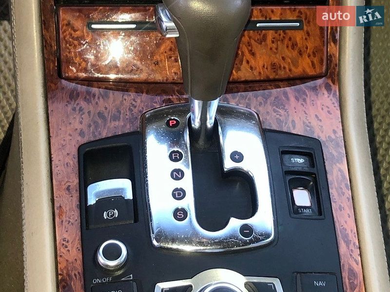 Седан Audi A8 2003 в Харкові