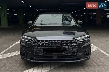 Седан Audi A8 2021 в Киеве
