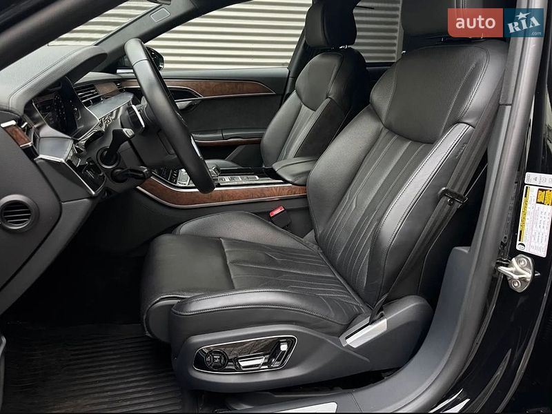 Седан Audi A8 2021 в Киеве