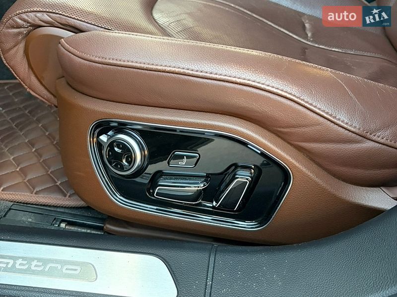 Седан Audi A8 2014 в Києві