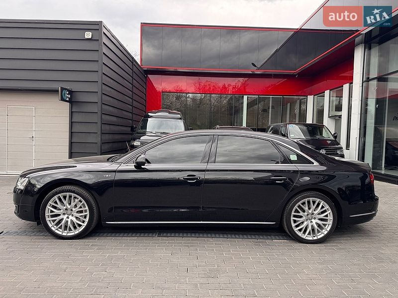 Седан Audi A8 2015 в Одессе