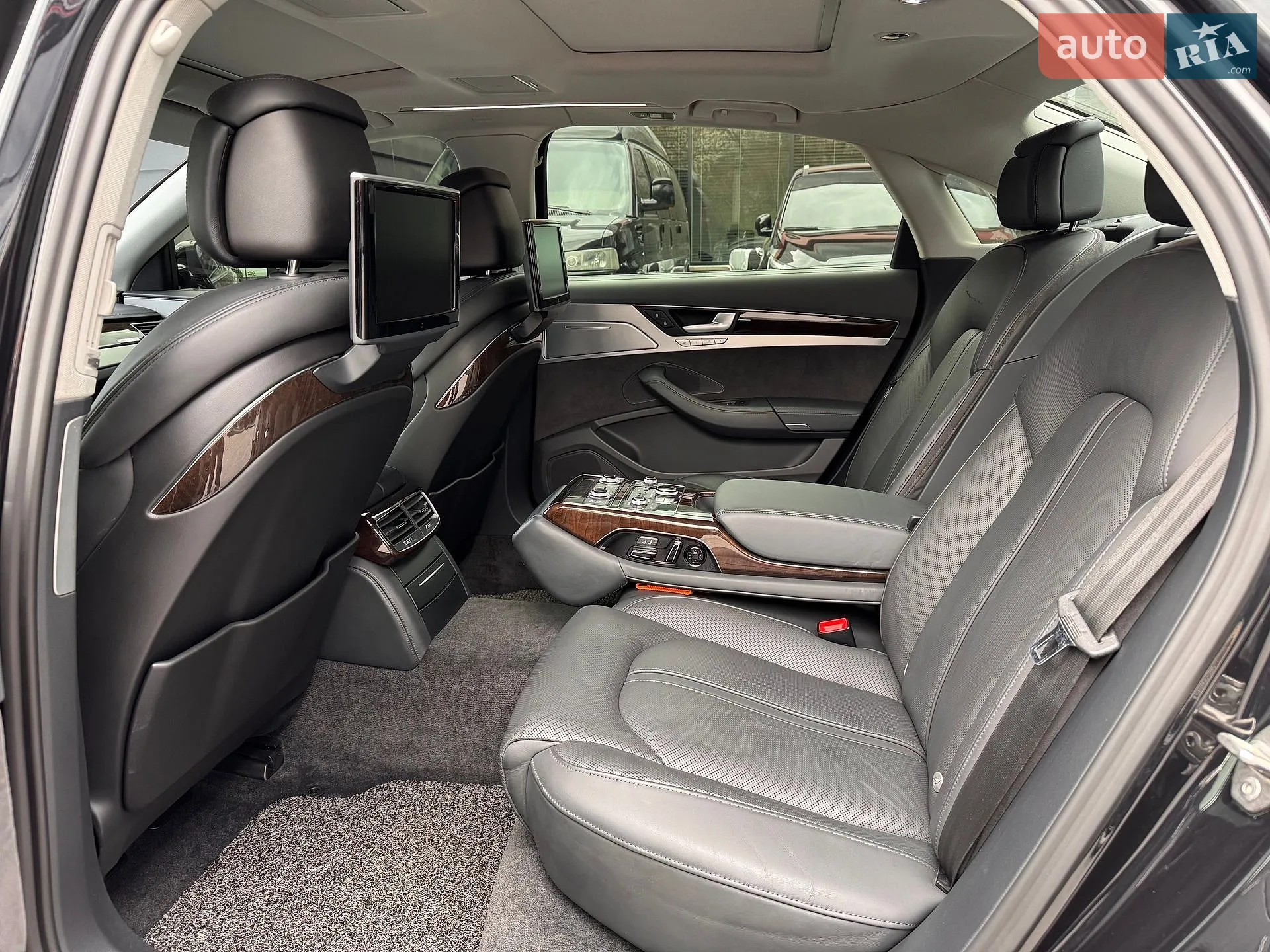 2015 Audi A8 - мініатюра 13