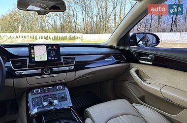 Седан Audi A8 2013 в Луцьку