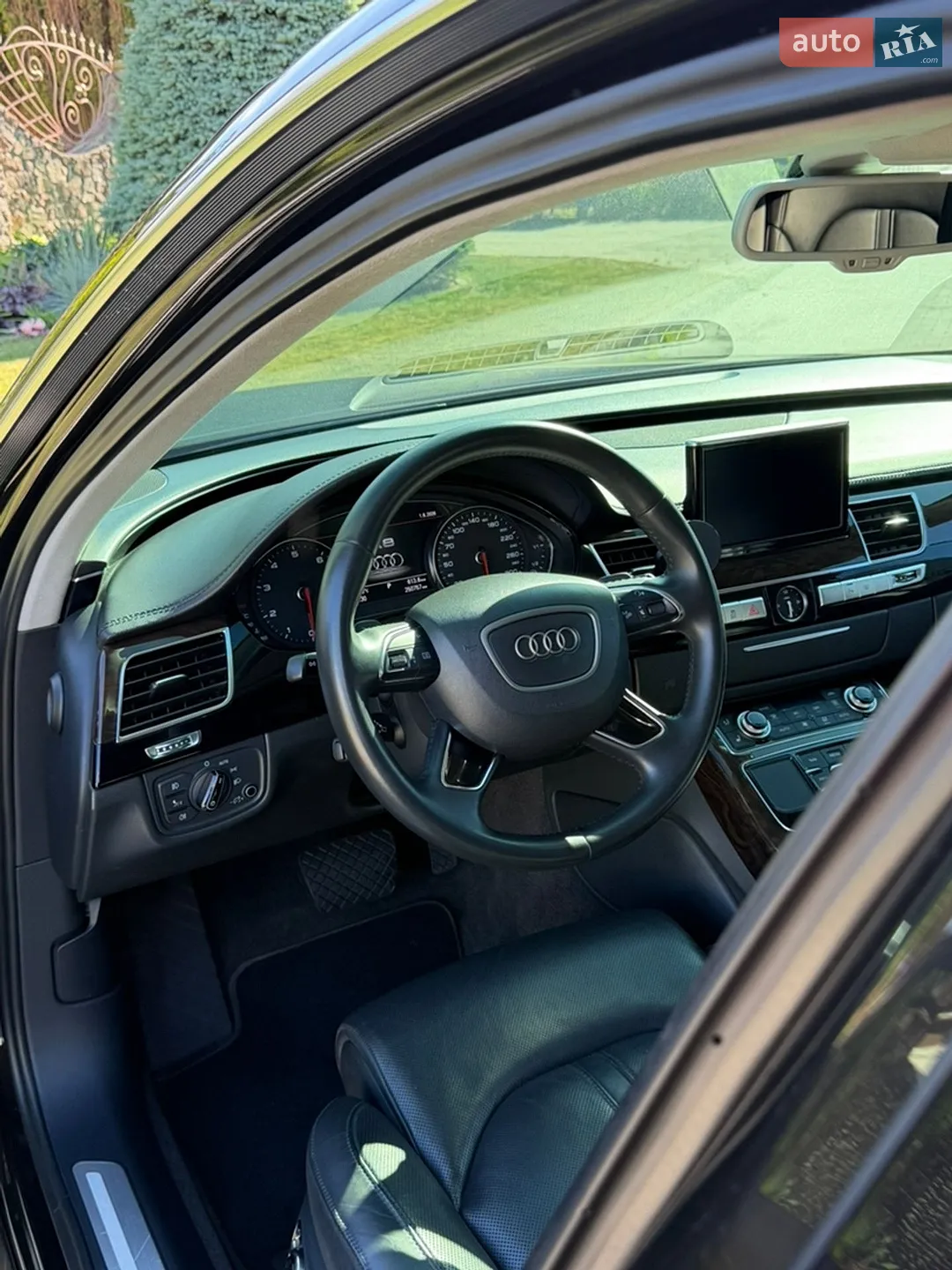 2012 Audi A8 - мініатюра 12