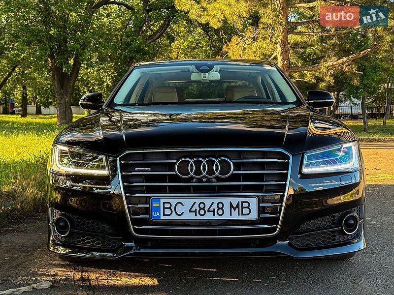 Седан Audi A8 2016 в Николаеве